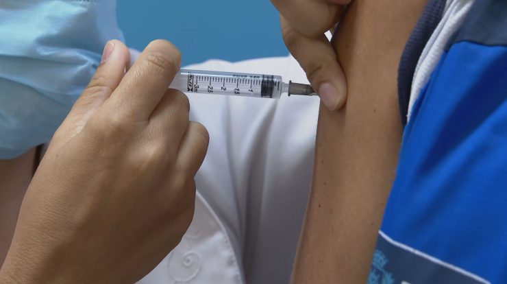Governo prevê entregar 40  milhões de doses da vacina contra a Covid-19 em junho