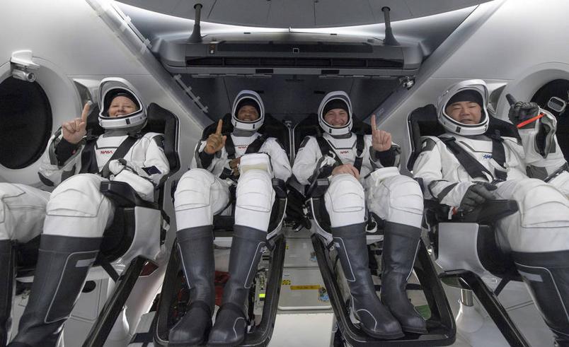 NASA astronauts return to Earth