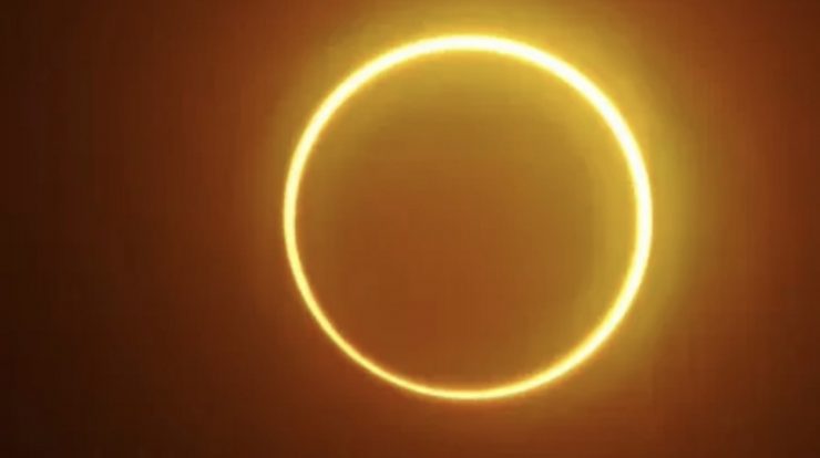 The solar eclipse will form a "ring of fire" around the moon on Thursday.  See how to follow |  The world - the latest news from the world