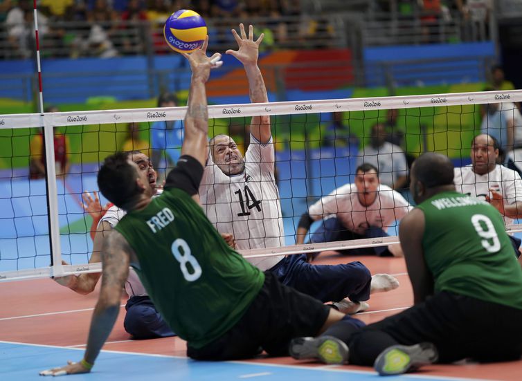 Brazil loses bronze against Egypt in men's volleyball, seated