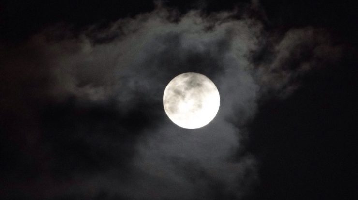 Seasonal Blue Moon: Understanding the Rare Phenomenon That Will Happen on Sunday - 08/19/2021