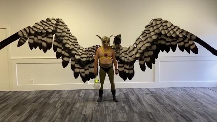 Andy Holt is the record holder for the greatest mechanical wings in a costume - Play / Guinness World Records - Play / Guinness World Records
