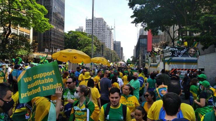 Manifestantes na Avenida Paulista para atos do 7 de Setembro nesta terça-feira