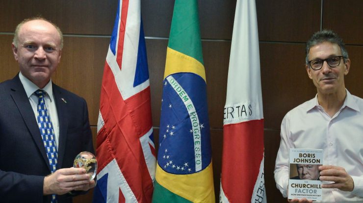 Minas Gerais Agency |  The Governor welcomes the British Ambassador to BH in BH