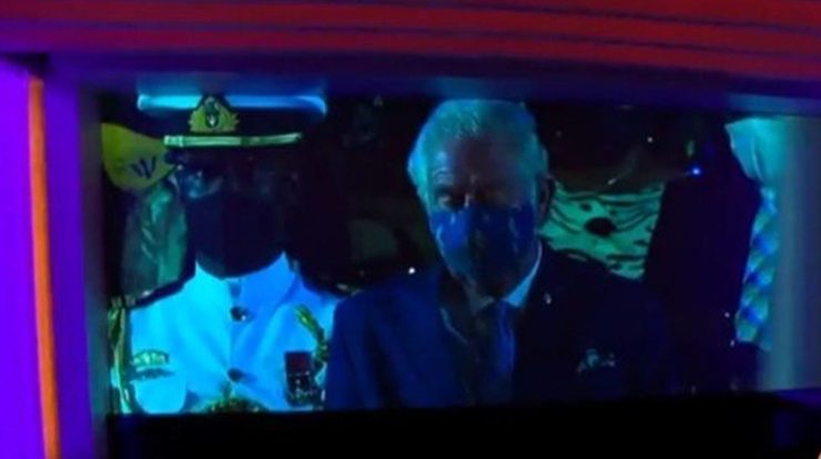 Video: Prince Charles sleeps during a party in Barbados