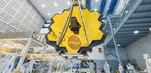 James Webb Telescope "unfolds" in space two weeks after launch - 08/01/2022