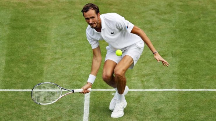 Medvedev can be banned from playing Wimbledon