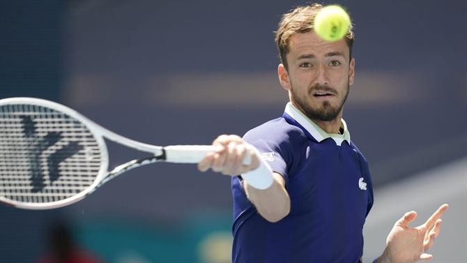 Ball - Medvedev's presence at Wimbledon in danger (tennis)
