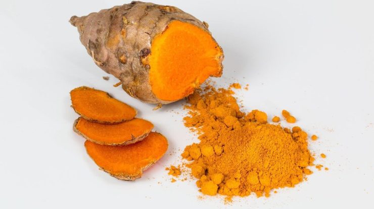 Is turmeric good for health?  Check out 7 benefits of this root