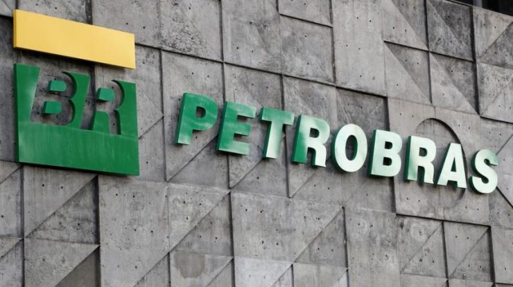 In addition to the new president, Petrobras is voting today on a package limiting government decisions