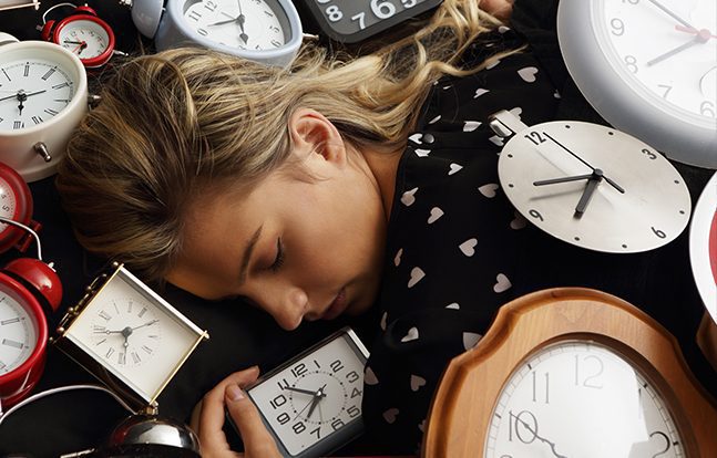 A melhor hora para dormir e o número ideal de horas, segundo a ciência do sono