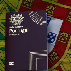 About 146,000 Portuguese people need a UK residence status update