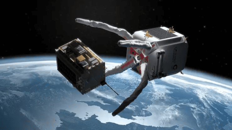 Space Junk: The UK wants to "recover" and burn down retired satellites