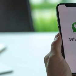 WhatsApp allows you to hide photos and other information of some contacts