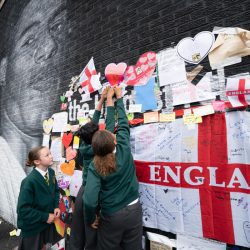 England bans online supporters of hate crimes