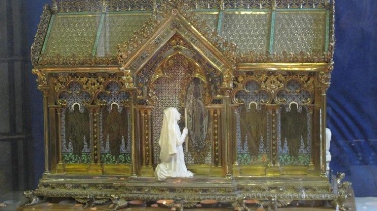 Relics of Saint Bernadette Souvres visit England