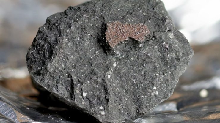 Cientista descobre água extraterrestre em meteorito caído no Reino Unido
