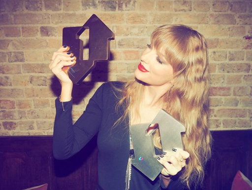 Midnights: Taylor Swift dominates the UK Albums and Singles Chart