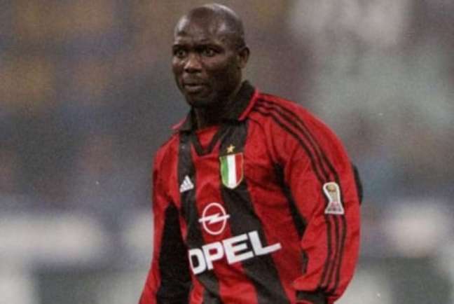 George Weah in action with Milan (Photo: reproduction)