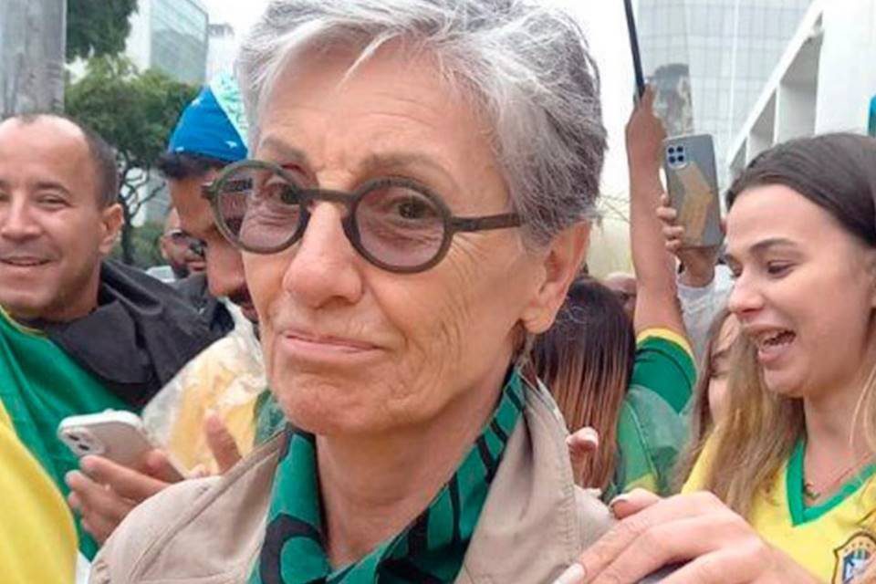 Cassia case at the Bolsonari protest in Rio de Janeiro