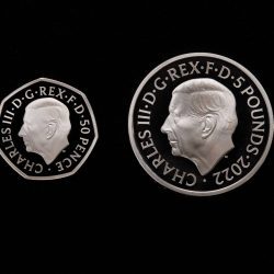 United Kingdom Launches New Coins With King Charles' Image - 09/29/2022 - Mercado