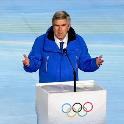 The head of the International Olympic Committee criticizes the British government for imposing on Russian players at Wimbledon